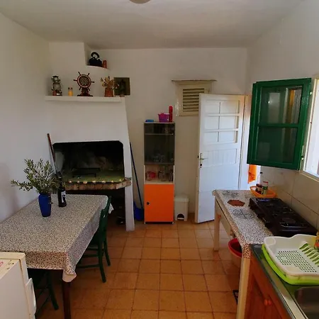 Apartamento Robinson House Biondina - Two Bedroom House With Terrace And Sea View