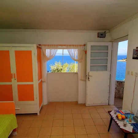 Robinson House Biondina - Two Bedroom House With Terrace And Sea View Apartamento Blato (Korcula)